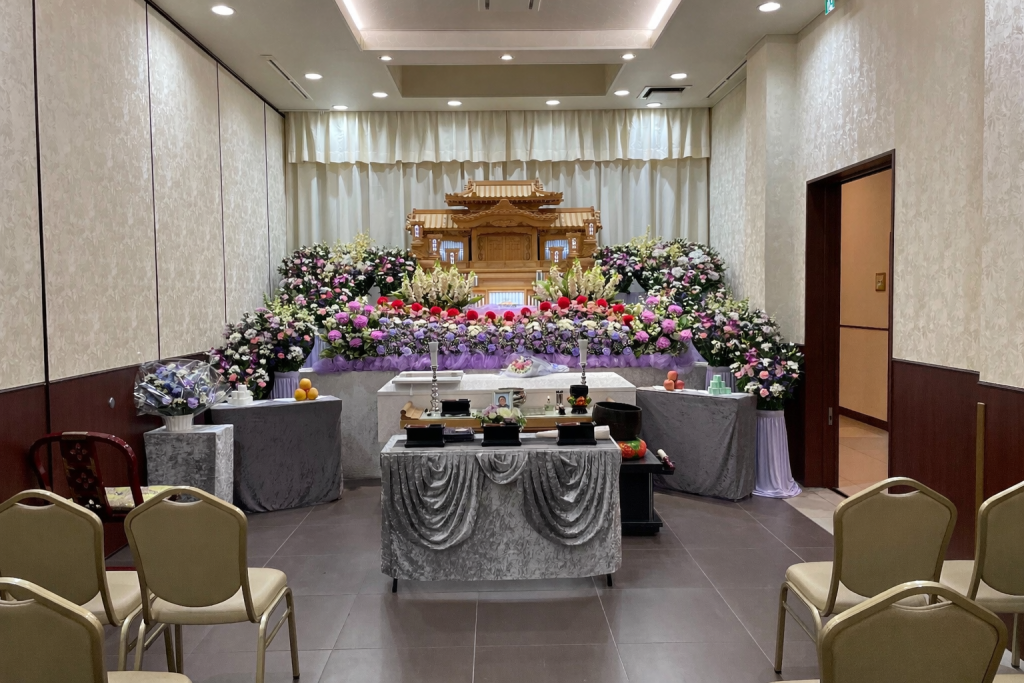 三郷市斎場　二日葬外観